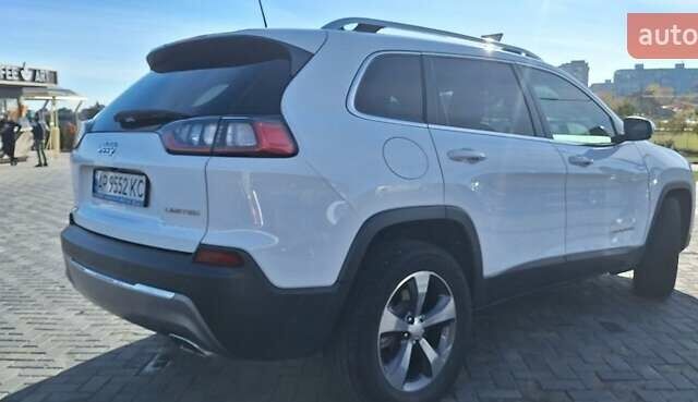 Білий Джип Cherokee, об'ємом двигуна 3.2 л та пробігом 102 тис. км за 19500 $, фото 3 на Automoto.ua