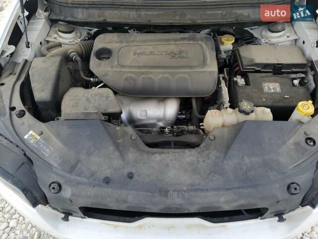 Білий Джип Cherokee, об'ємом двигуна 2.36 л та пробігом 140 тис. км за 3000 $, фото 10 на Automoto.ua