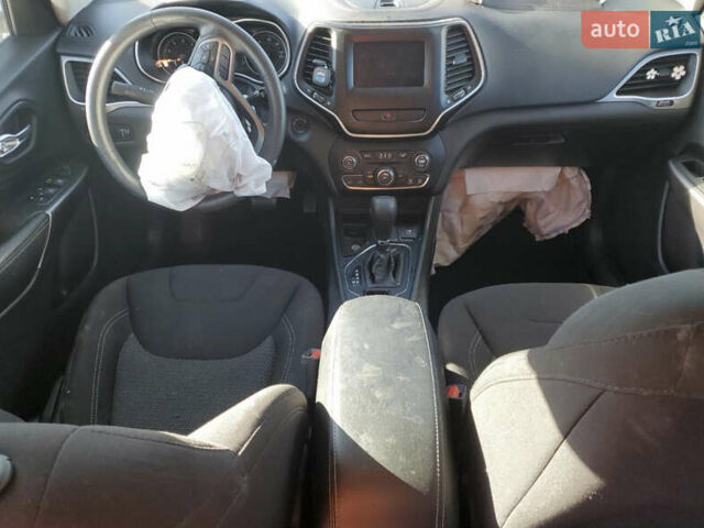 Белый Джип Чероки, объемом двигателя 2.36 л и пробегом 120 тыс. км за 7600 $, фото 7 на Automoto.ua