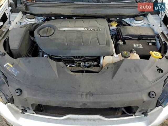 Белый Джип Чероки, объемом двигателя 3.24 л и пробегом 75 тыс. км за 2000 $, фото 10 на Automoto.ua