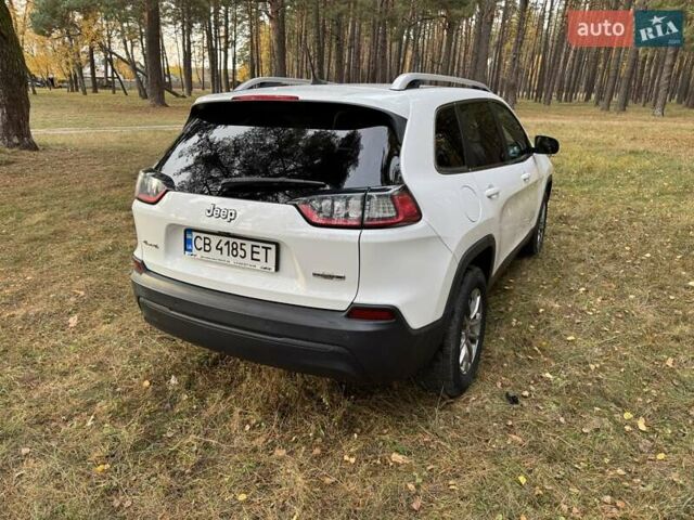 Белый Джип Чероки, объемом двигателя 2.36 л и пробегом 118 тыс. км за 16199 $, фото 6 на Automoto.ua