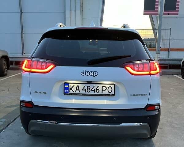 Белый Джип Чероки, объемом двигателя 2.36 л и пробегом 108 тыс. км за 22000 $, фото 9 на Automoto.ua