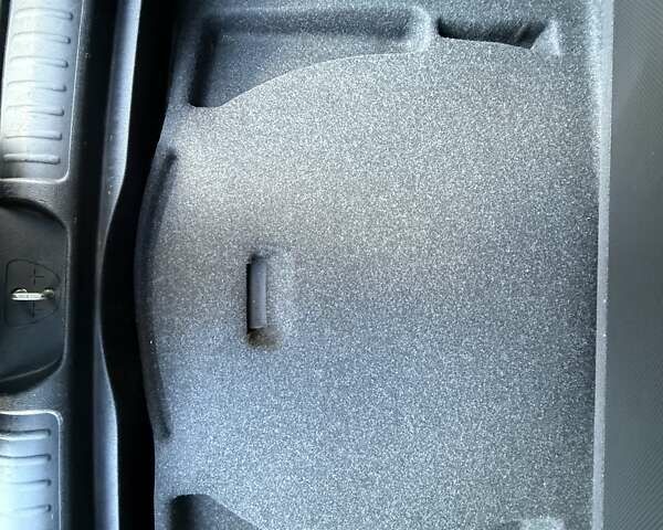 Белый Джип Чероки, объемом двигателя 2.4 л и пробегом 51 тыс. км за 22000 $, фото 18 на Automoto.ua