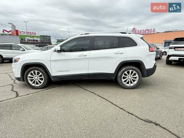 Білий Джип Cherokee, об'ємом двигуна 2.36 л та пробігом 196 тис. км за 12300 $, фото 7 на Automoto.ua