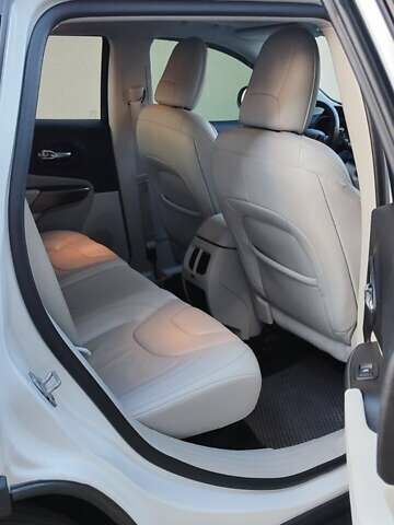 Білий Джип Cherokee, об'ємом двигуна 2.36 л та пробігом 55 тис. км за 18500 $, фото 13 на Automoto.ua