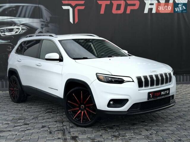 Білий Джип Cherokee, об'ємом двигуна 2.36 л та пробігом 182 тис. км за 13300 $, фото 5 на Automoto.ua