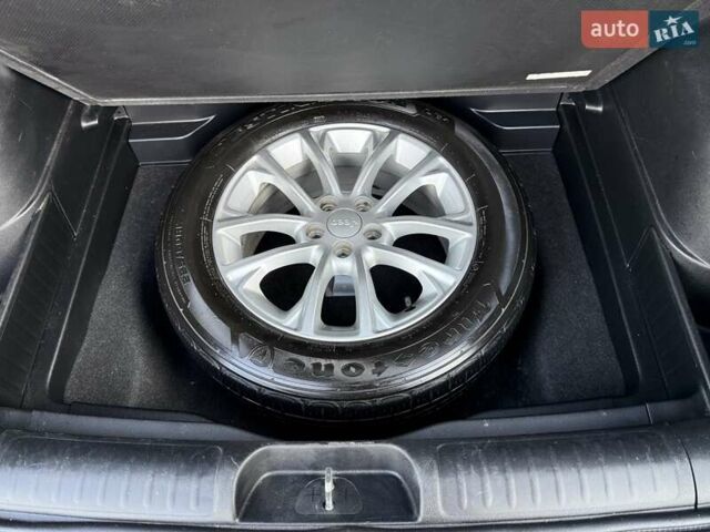 Белый Джип Чероки, объемом двигателя 2.36 л и пробегом 183 тыс. км за 12999 $, фото 22 на Automoto.ua