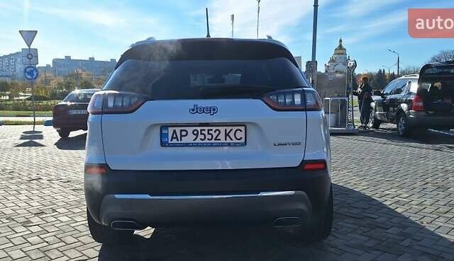 Білий Джип Cherokee, об'ємом двигуна 3.2 л та пробігом 102 тис. км за 19500 $, фото 2 на Automoto.ua
