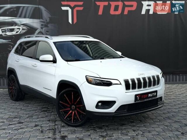 Білий Джип Cherokee, об'ємом двигуна 2.36 л та пробігом 182 тис. км за 13300 $, фото 7 на Automoto.ua