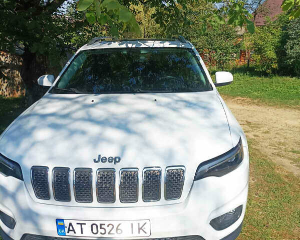 Білий Джип Cherokee, об'ємом двигуна 2 л та пробігом 80 тис. км за 18499 $, фото 2 на Automoto.ua