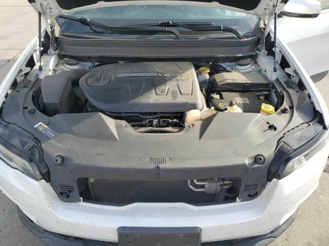 Белый Джип Чероки, объемом двигателя 3.2 л и пробегом 74 тыс. км за 2500 $, фото 11 на Automoto.ua