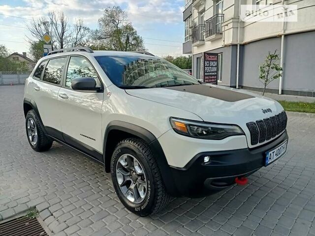 Білий Джип Cherokee, об'ємом двигуна 3.2 л та пробігом 55 тис. км за 23800 $, фото 6 на Automoto.ua