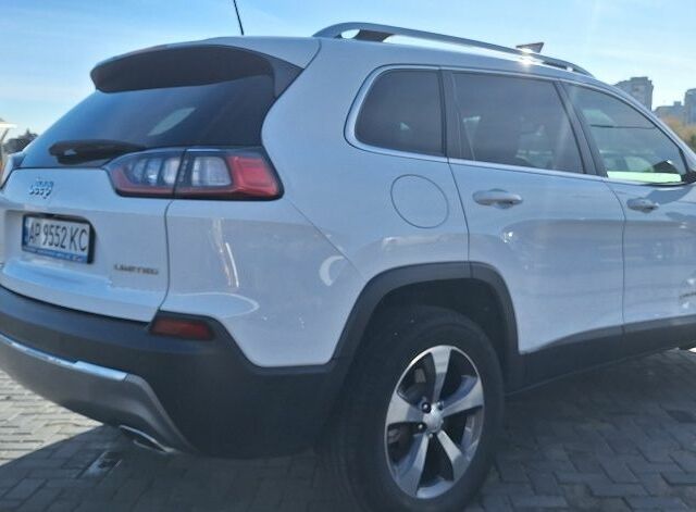 Білий Джип Cherokee, об'ємом двигуна 3.2 л та пробігом 102 тис. км за 19500 $, фото 4 на Automoto.ua