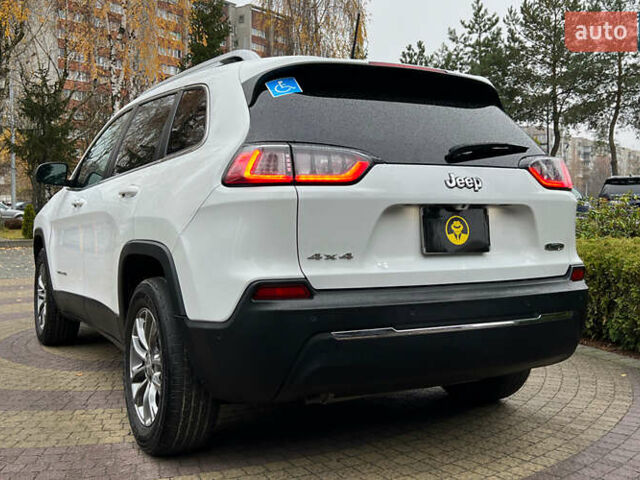 Белый Джип Чероки, объемом двигателя 2.36 л и пробегом 51 тыс. км за 21300 $, фото 4 на Automoto.ua
