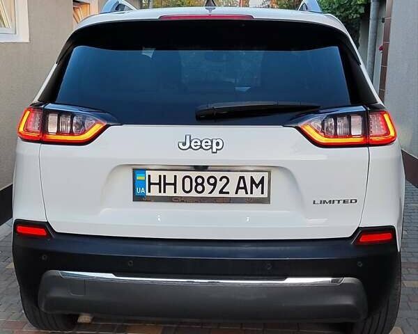 Білий Джип Cherokee, об'ємом двигуна 2.36 л та пробігом 55 тис. км за 18500 $, фото 3 на Automoto.ua