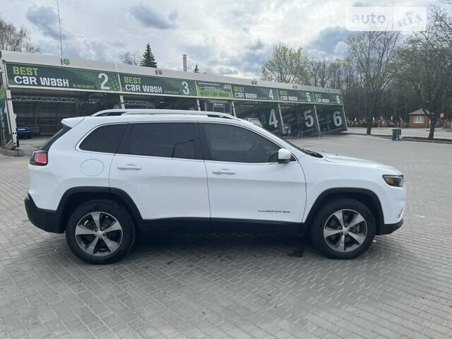 Білий Джип Cherokee, об'ємом двигуна 3.24 л та пробігом 55 тис. км за 23000 $, фото 5 на Automoto.ua