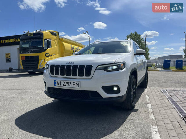 Білий Джип Cherokee, об'ємом двигуна 2.36 л та пробігом 120 тис. км за 15000 $, фото 9 на Automoto.ua