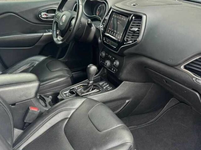 Белый Джип Чероки, объемом двигателя 0 л и пробегом 110 тыс. км за 15000 $, фото 9 на Automoto.ua