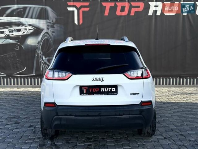 Белый Джип Чероки, объемом двигателя 2.36 л и пробегом 183 тыс. км за 12999 $, фото 18 на Automoto.ua