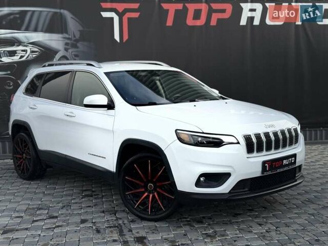 Білий Джип Cherokee, об'ємом двигуна 2.36 л та пробігом 182 тис. км за 13300 $, фото 8 на Automoto.ua