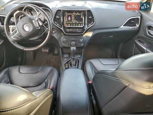 Белый Джип Чероки, объемом двигателя 3.24 л и пробегом 75 тыс. км за 2000 $, фото 7 на Automoto.ua