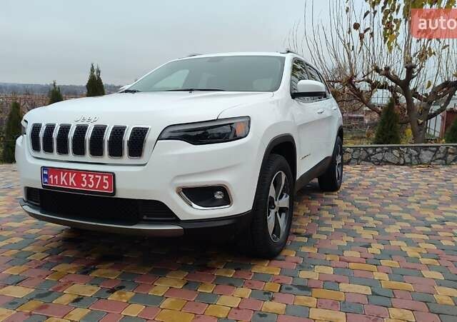 Білий Джип Cherokee, об'ємом двигуна 3.2 л та пробігом 67 тис. км за 18500 $, фото 2 на Automoto.ua