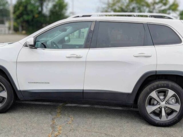 Белый Джип Чероки, объемом двигателя 3.2 л и пробегом 40 тыс. км за 3700 $, фото 3 на Automoto.ua