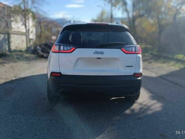 Белый Джип Чероки, объемом двигателя 2.4 л и пробегом 121 тыс. км за 9300 $, фото 5 на Automoto.ua