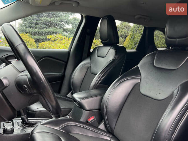 Белый Джип Чероки, объемом двигателя 2.36 л и пробегом 51 тыс. км за 21300 $, фото 8 на Automoto.ua