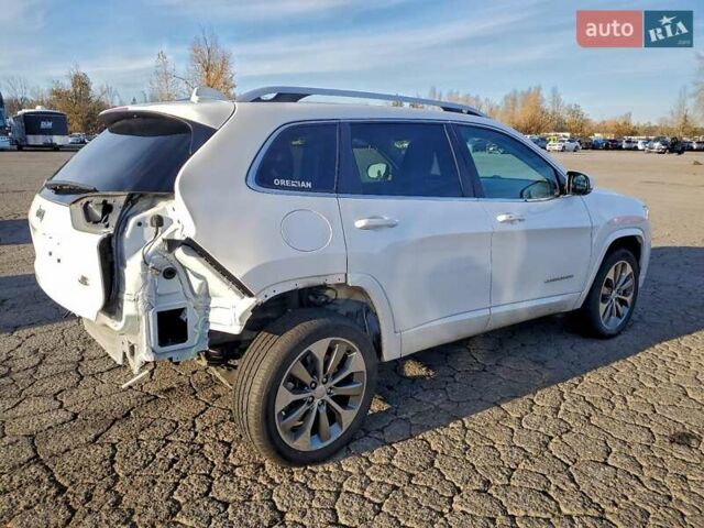 Белый Джип Чероки, объемом двигателя 3.24 л и пробегом 75 тыс. км за 2000 $, фото 3 на Automoto.ua