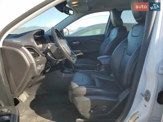 Білий Джип Cherokee, об'ємом двигуна 2.36 л та пробігом 140 тис. км за 3200 $, фото 6 на Automoto.ua