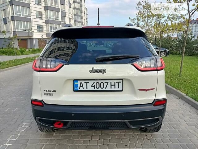 Білий Джип Cherokee, об'ємом двигуна 3.2 л та пробігом 55 тис. км за 23800 $, фото 4 на Automoto.ua