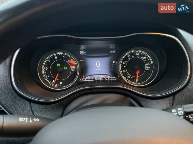 Білий Джип Cherokee, об'ємом двигуна 3.24 л та пробігом 76 тис. км за 21500 $, фото 13 на Automoto.ua