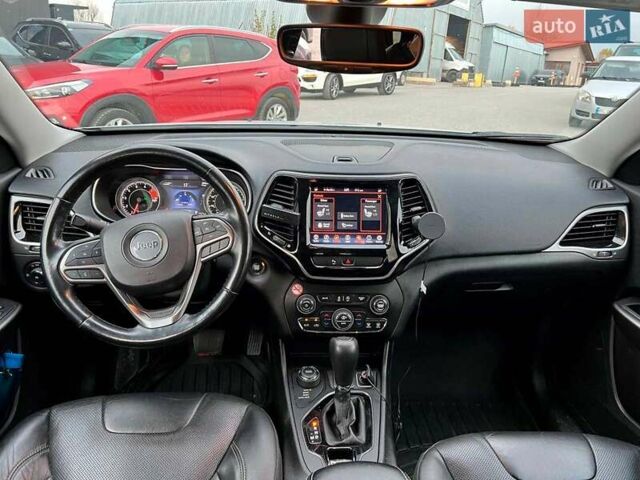 Білий Джип Cherokee, об'ємом двигуна 3.2 л та пробігом 76 тис. км за 18790 $, фото 41 на Automoto.ua