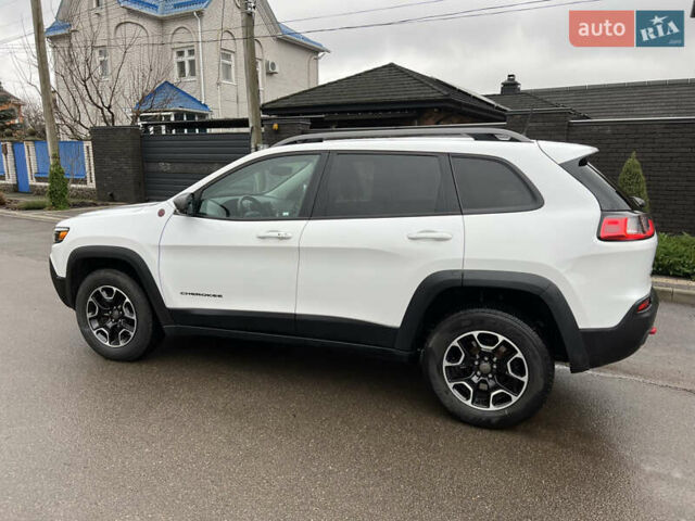 Белый Джип Чероки, объемом двигателя 3.24 л и пробегом 93 тыс. км за 21700 $, фото 3 на Automoto.ua