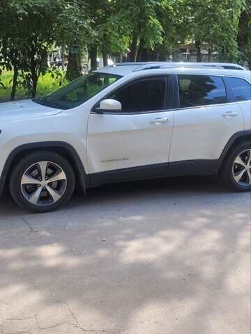 Белый Джип Чероки, объемом двигателя 2.4 л и пробегом 145 тыс. км за 17000 $, фото 8 на Automoto.ua