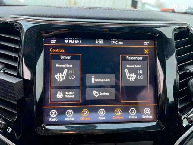 Білий Джип Cherokee, об'ємом двигуна 3.2 л та пробігом 76 тис. км за 18790 $, фото 30 на Automoto.ua