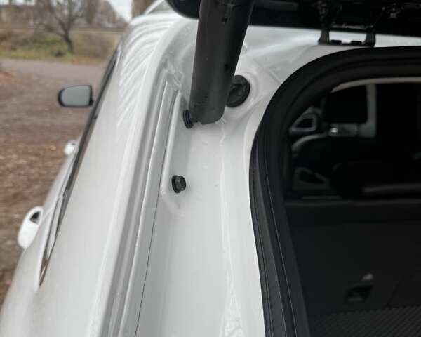 Белый Джип Чероки, объемом двигателя 3.24 л и пробегом 40 тыс. км за 22500 $, фото 7 на Automoto.ua