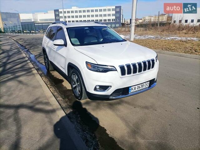 Білий Джип Cherokee, об'ємом двигуна 2.36 л та пробігом 113 тис. км за 16820 $, фото 18 на Automoto.ua