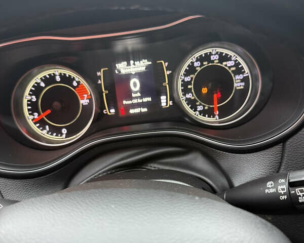 Белый Джип Чероки, объемом двигателя 2.36 л и пробегом 46 тыс. км за 16000 $, фото 4 на Automoto.ua