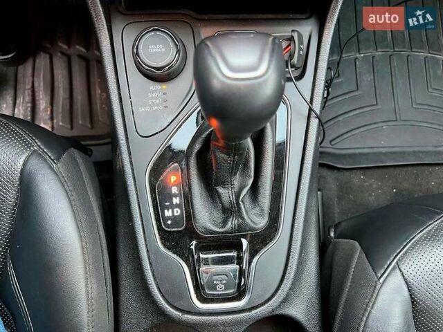 Білий Джип Cherokee, об'ємом двигуна 3.2 л та пробігом 76 тис. км за 18790 $, фото 34 на Automoto.ua