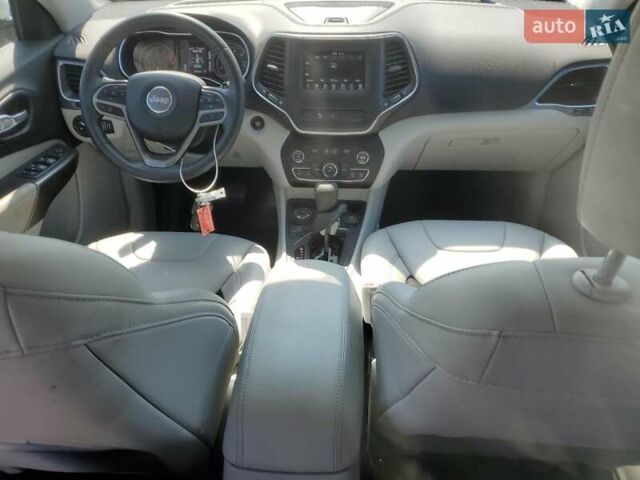 Білий Джип Cherokee, об'ємом двигуна 3.24 л та пробігом 21 тис. км за 3000 $, фото 7 на Automoto.ua