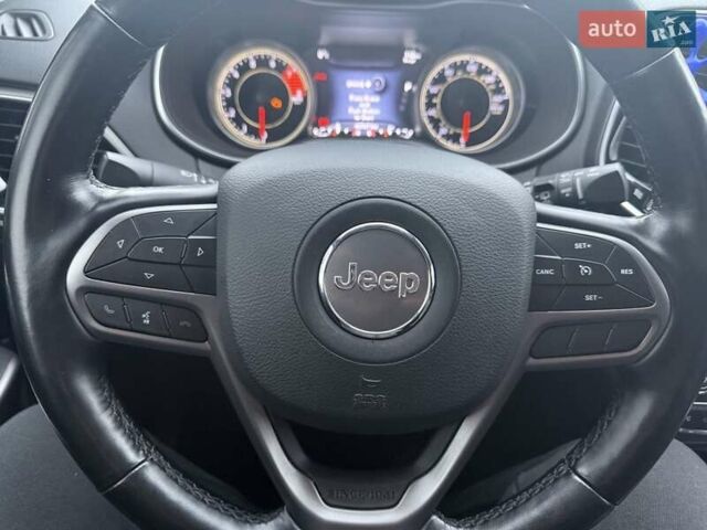 Белый Джип Чероки, объемом двигателя 3.24 л и пробегом 40 тыс. км за 22500 $, фото 27 на Automoto.ua