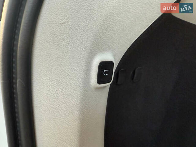 Белый Джип Чероки, объемом двигателя 2.36 л и пробегом 96 тыс. км за 18000 $, фото 48 на Automoto.ua