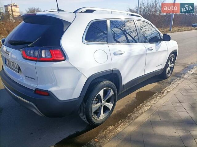 Білий Джип Cherokee, об'ємом двигуна 2.36 л та пробігом 113 тис. км за 16820 $, фото 12 на Automoto.ua