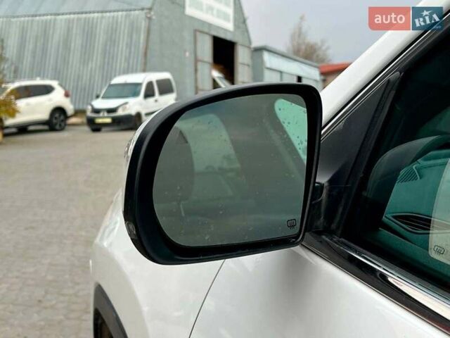 Білий Джип Cherokee, об'ємом двигуна 3.2 л та пробігом 76 тис. км за 18790 $, фото 13 на Automoto.ua