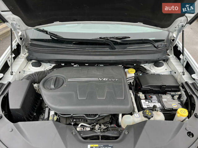 Белый Джип Чероки, объемом двигателя 3.24 л и пробегом 93 тыс. км за 21700 $, фото 19 на Automoto.ua