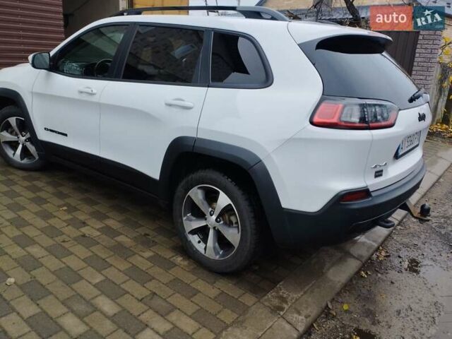 Белый Джип Чероки, объемом двигателя 3.24 л и пробегом 127 тыс. км за 20000 $, фото 6 на Automoto.ua
