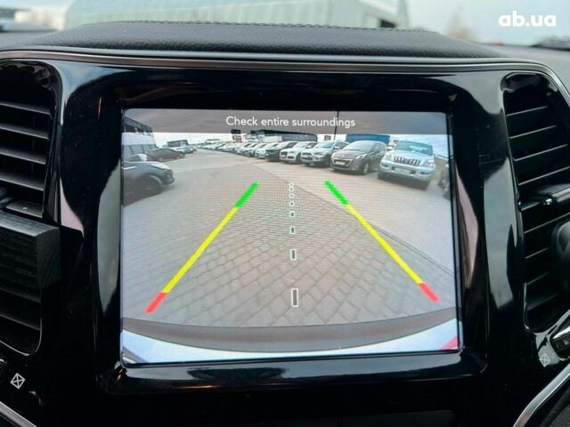 Білий Джип Cherokee, об'ємом двигуна 3.2 л та пробігом 76 тис. км за 18790 $, фото 29 на Automoto.ua