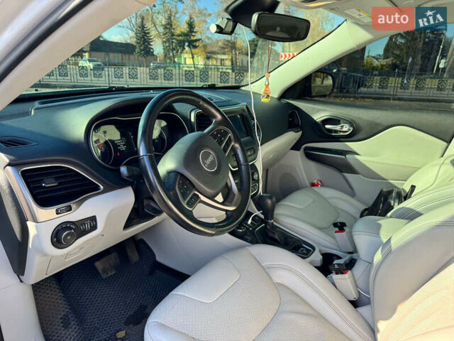 Білий Джип Cherokee, об'ємом двигуна 3.24 л та пробігом 67 тис. км за 24500 $, фото 13 на Automoto.ua